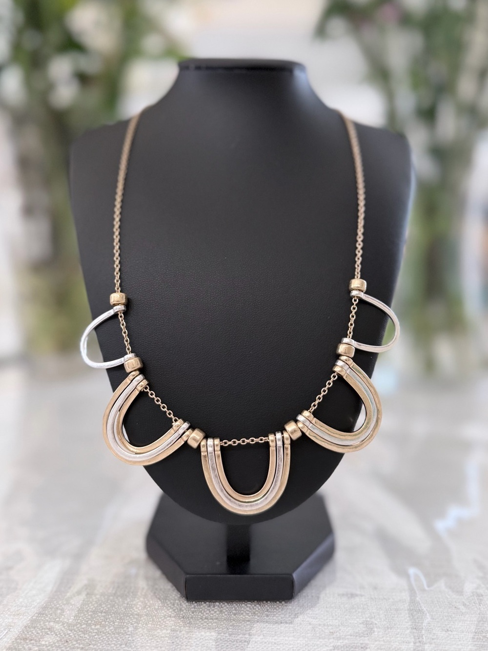 Plunder Elegantu Two-Tone Horseshoe Pendant Necklace - Gold & Silver
